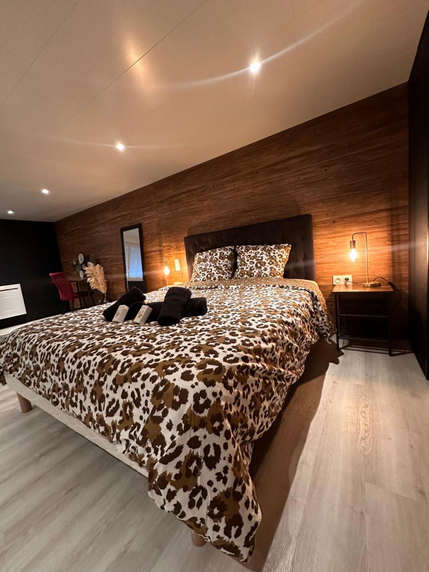 Apartamento Jolie Dependance Equipee Cholet Exterior foto